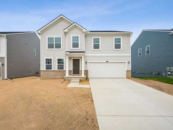 387 Edge Brook Dr, Holly, MI 48442