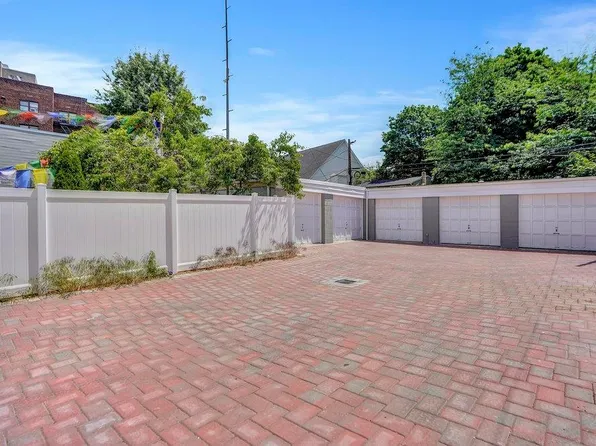 34 Van Reypen Street image 24 of 25