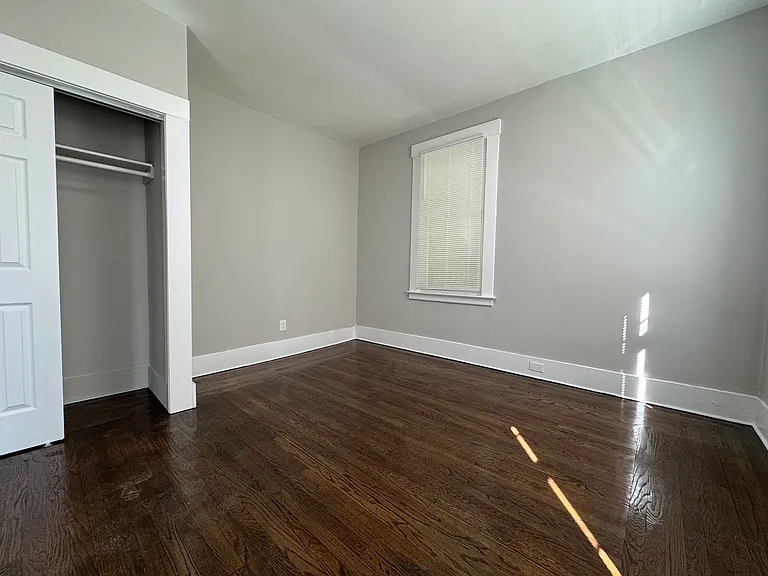 346 Goffe St #R2 — Photo 6