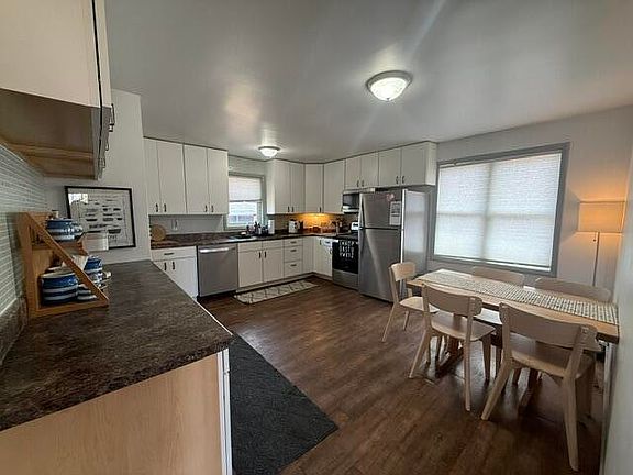3rd image of 310 Hill St