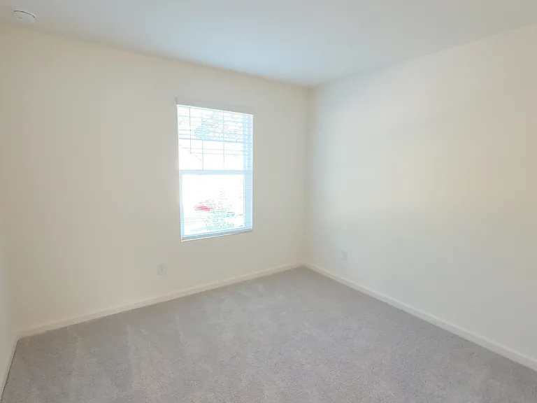 2071 Emerson — Photo 12
