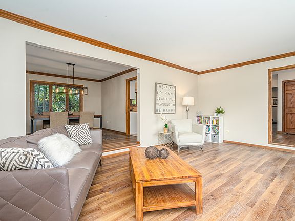 3rd image of 8432 Kentwood Ct