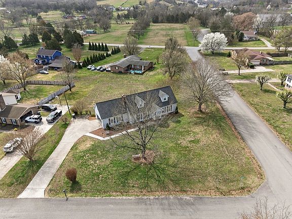 2nd image of 201 Chadwick Dr
