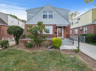 (Undisclosed Address), Bellerose, NY 11426