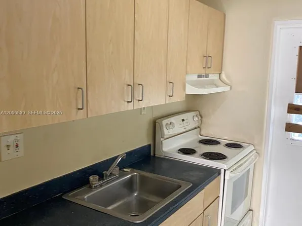 1319 NW 60th St APT 2, Miami, FL 33142