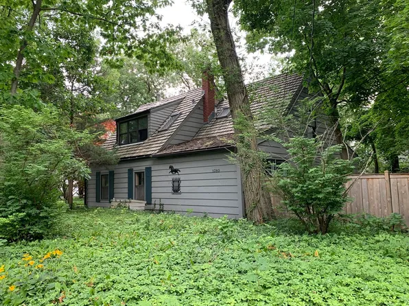 1380 Edgewood Ln, Winnetka, IL 60093