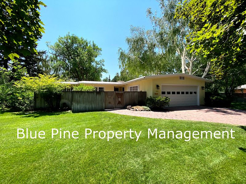 1st image of 2860 Holly Pl