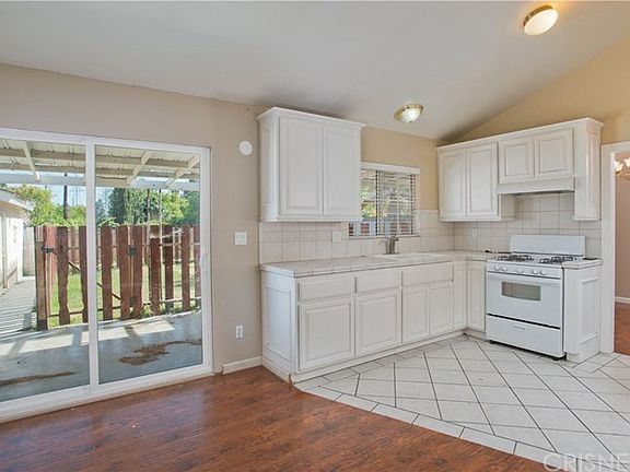 5th image of 18646 Lassen St