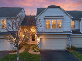 26649 Kirkway Dr, Woodhaven, MI 48183