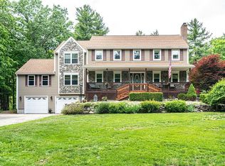 106 Norris Rd, Tyngsboro, MA 01879