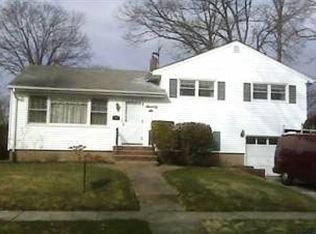 76 Juniper St, Dumont, NJ 07628
