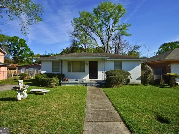 1938 Arcadian St, Savannah, GA 31405