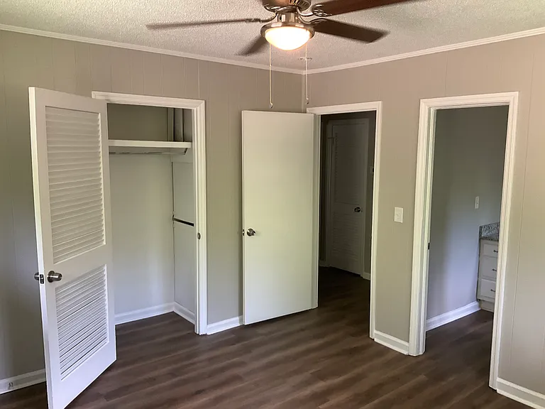 2606 Jones St — Photo 22