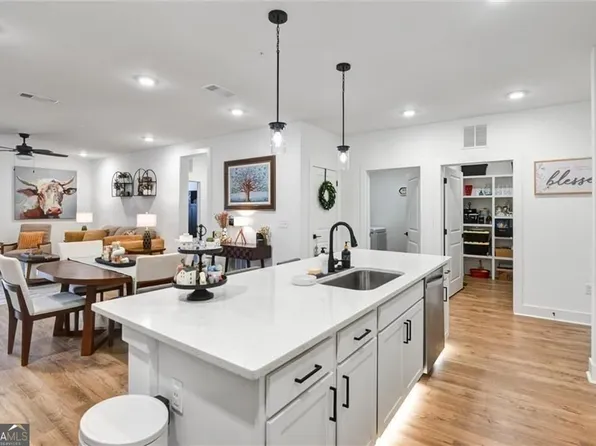3351 Orwell Way #2401, Cumming, GA 30041