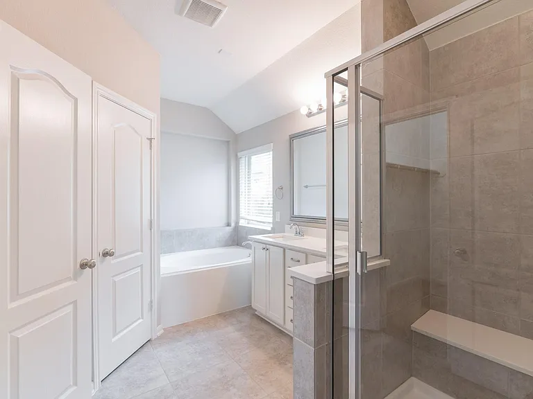 87 Bloomhill Pl — Photo 35