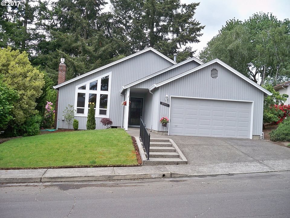 1st image of 3110 SE Balboa Dr