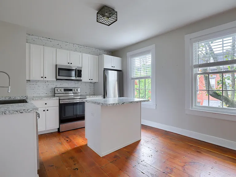 17 S Prince St #3 — Photo 3