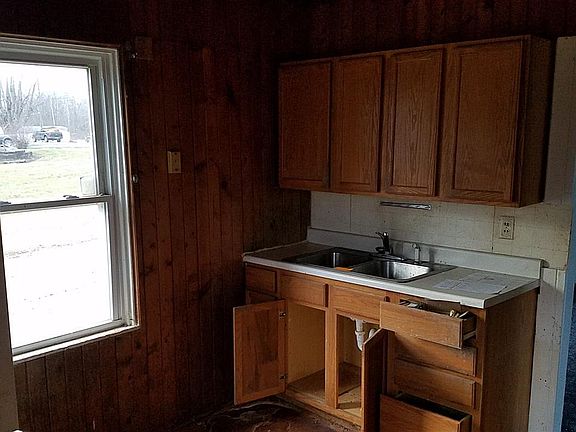 2nd image of 1215 NW L St