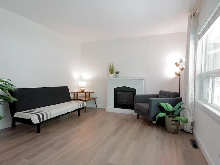 691 Jackson Ave #691 — Photo 6