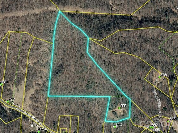 3rd image of 151 Thunderstruck Rdg