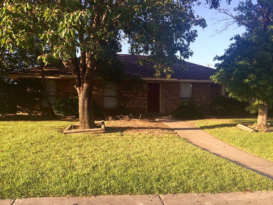1st image of 3104 Mayfair Dr
