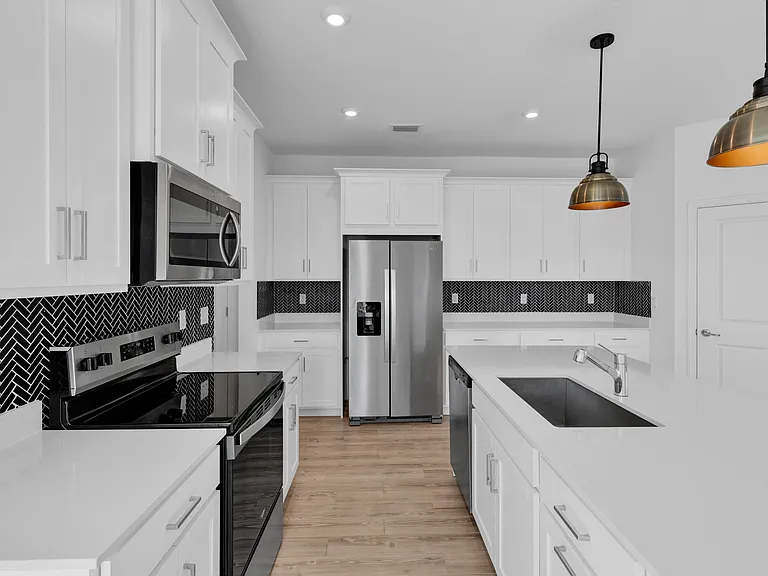 14075 SW Thorens Dr — Photo 11