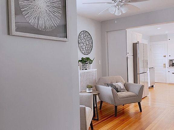 5th image of 39 Cotton St #2