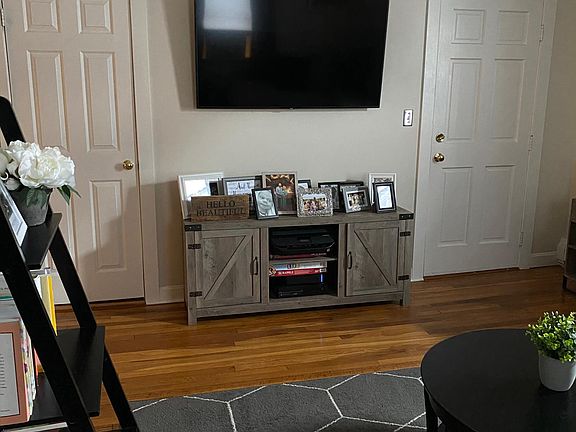5th image of 40 Bow St #1