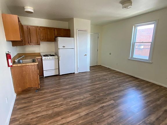 3rd image of 2555 S Philip St Floor 2