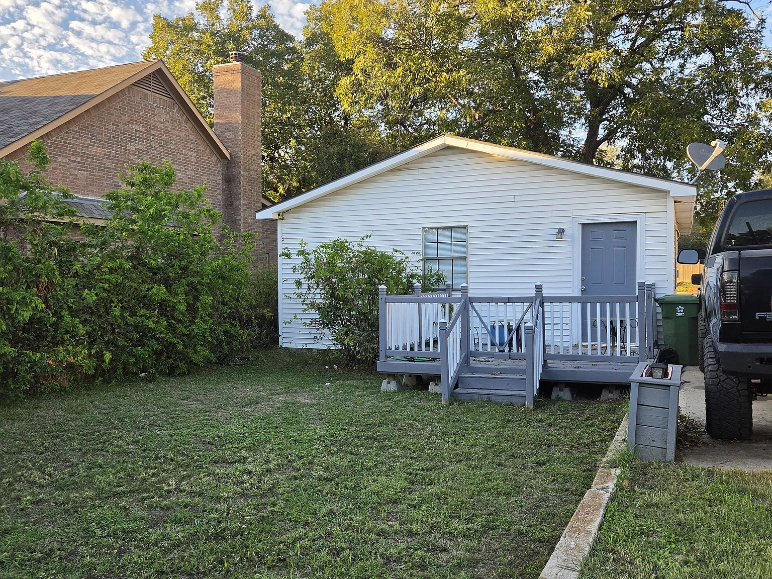 6440 Harmonson Rd — Photo 2