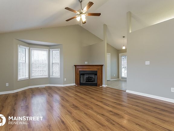 2nd image of 34 Etowah Ln