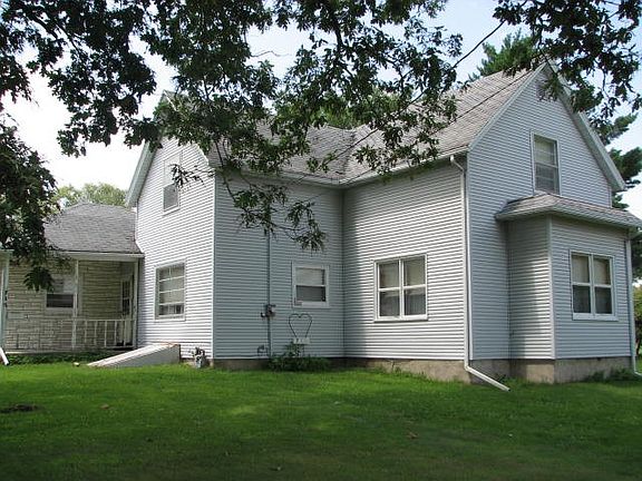3rd image of 713 8th Ave NE