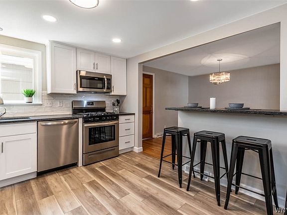 3rd image of 59 Ava Ln