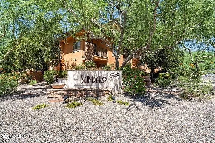 3 bed, 3.0 bath, 1937 sqft, $3,000 — Photo 1