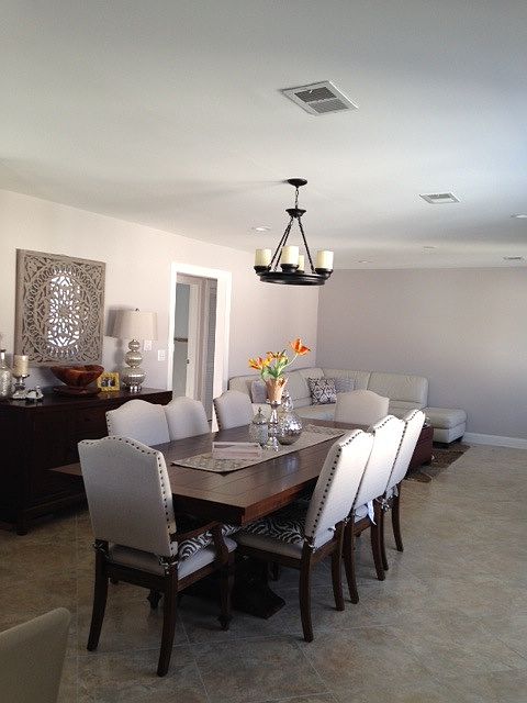 open concept dining area connected to kitchen
