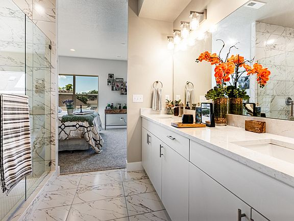 Master Bath Oversize Shower