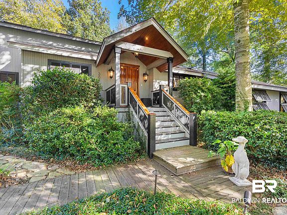 2nd image of 302 Woodbridge Dr
