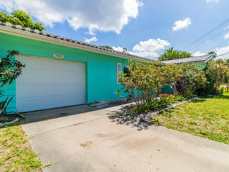 5261 Elm Ct — Photo 17