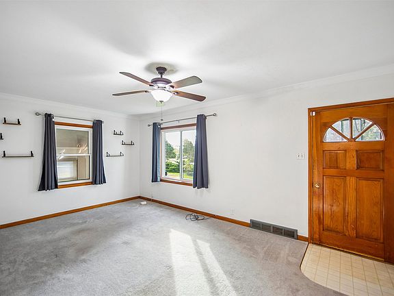 3rd image of 7025 NE 16th Ct