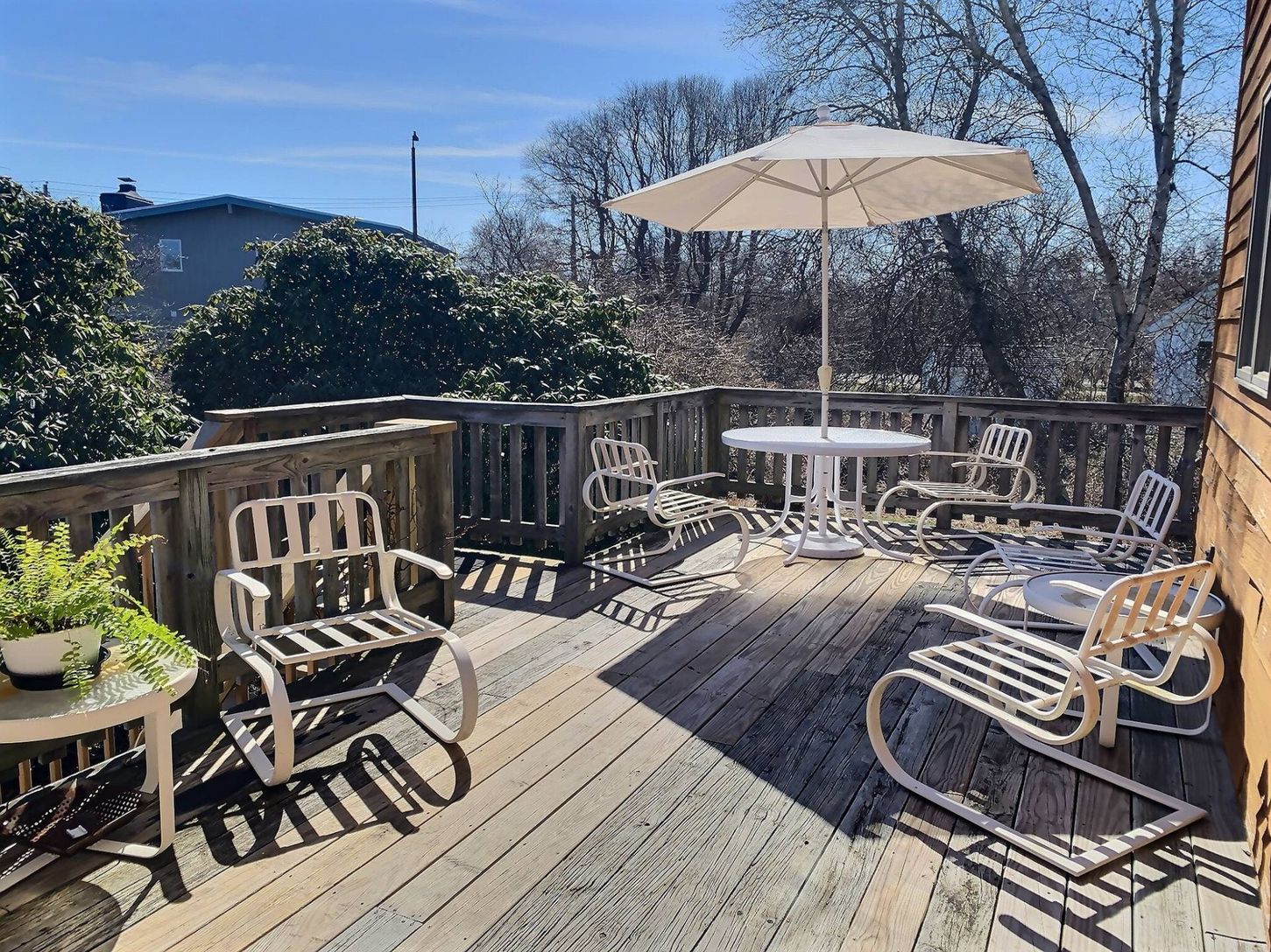  Deck