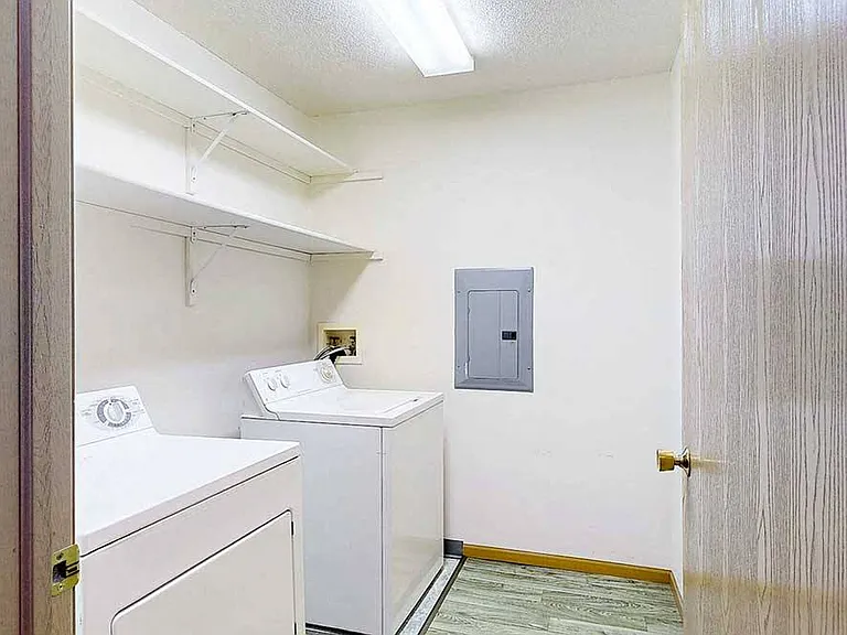 Northbrook Apartments — Photo 309