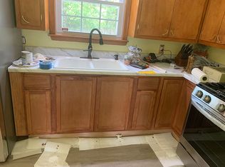 1111 Floyd St, Petersburg, VA 23803