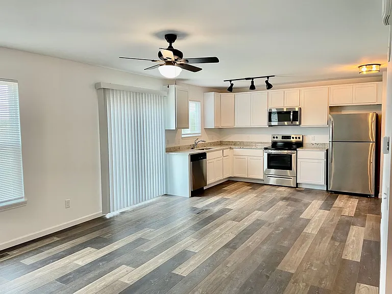 Quail Run Apartments and Townhomes — Photo 7