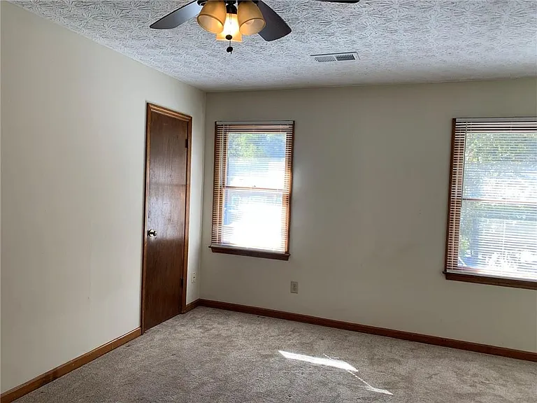 1103 Booth Ct SW — Photo 21