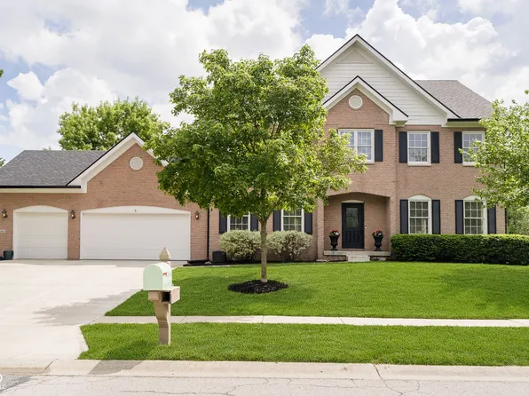 10144 Water Crest Dr, Fishers, IN 46038