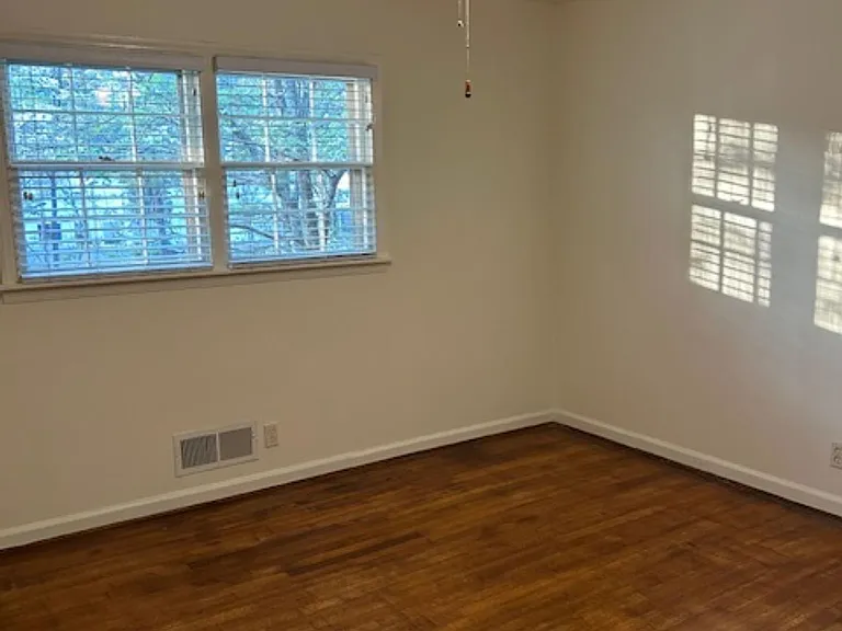4025 Montclair Rd — Photo 6