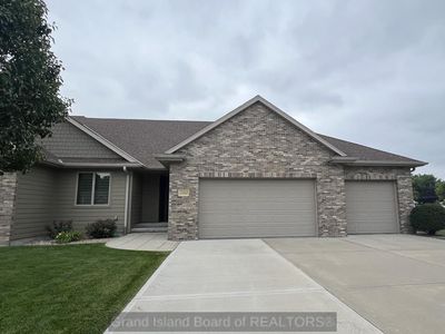 1910 Bentley Cir, Grand Island, NE, 68803