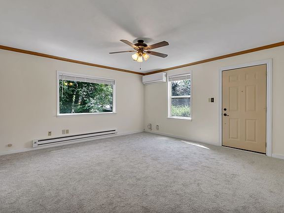 4th image of 513 5th St NE