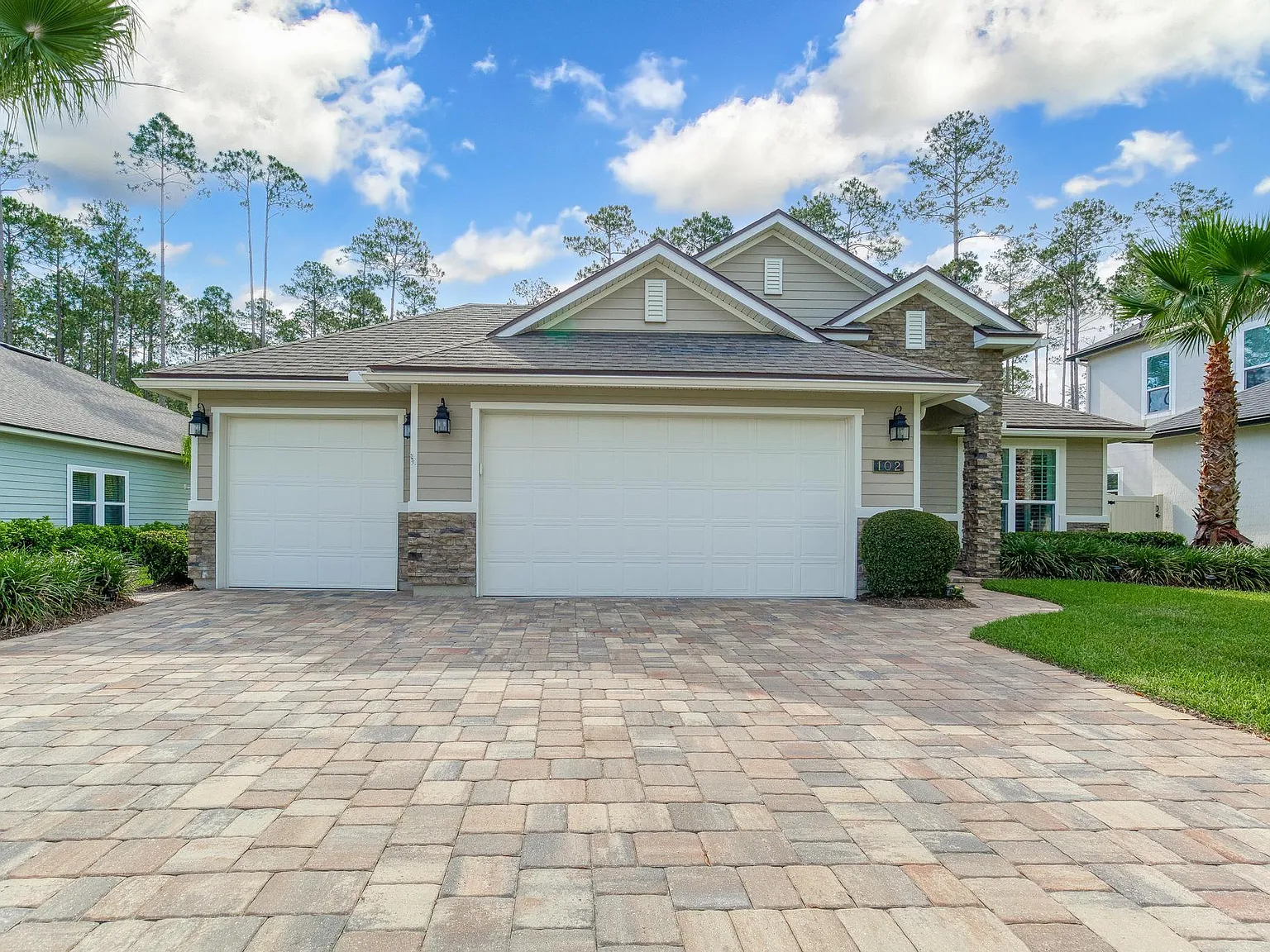 4 bed, 2334 sqft, $5,000 — Photo 3