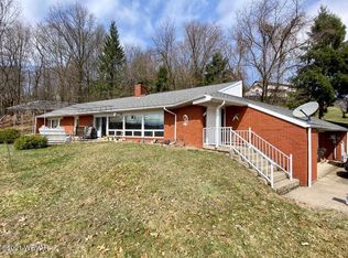 2035 Bentley Dr, Williamsport, PA 17701